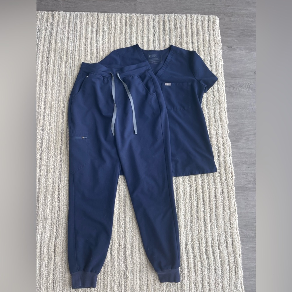 Figs Navy Scrub Set